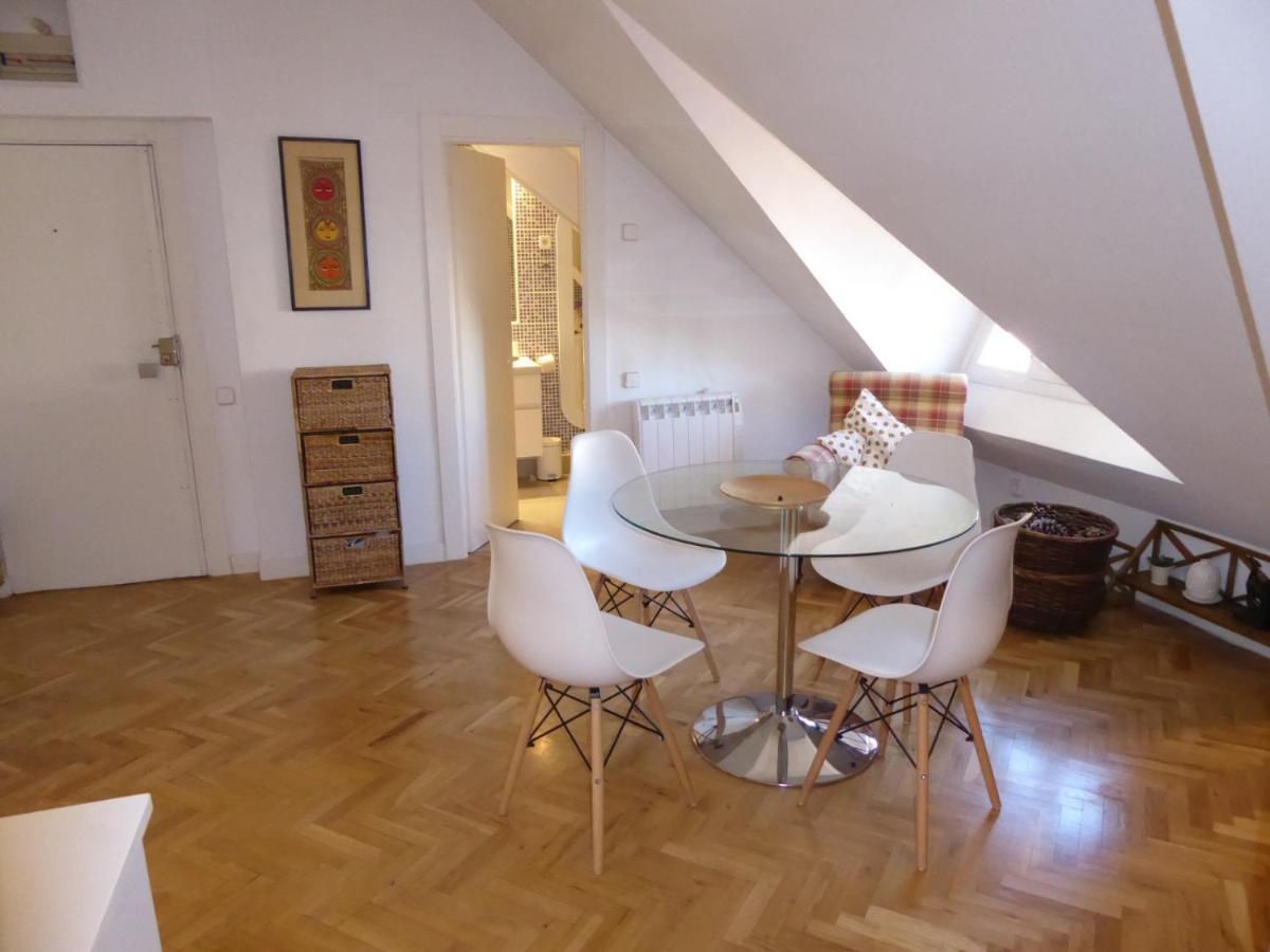 Apartamento En El Mercado De San Miguel Madrid Dış mekan fotoğraf
